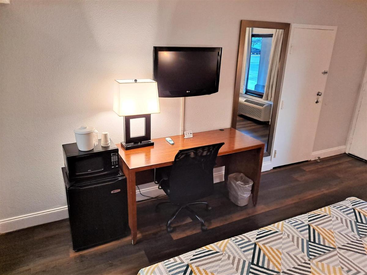 Motel 6 Catonsville Md Baltimore West Екстериор снимка
